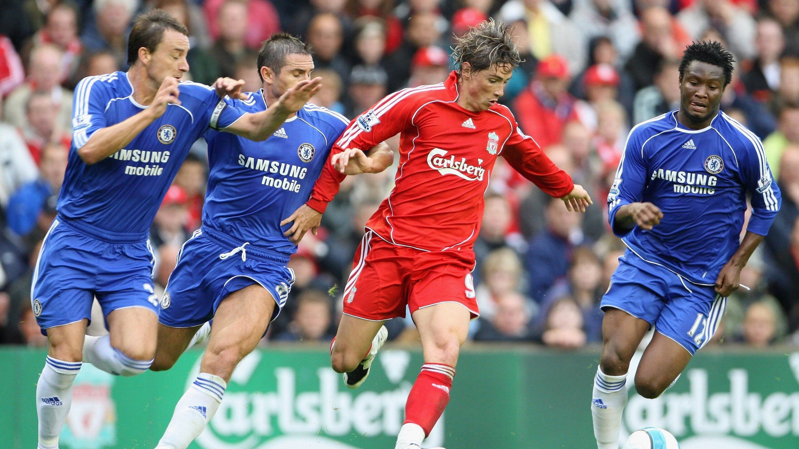 开云体育中国官网-精彩足球盛事持续进行，球队实力对比激烈，足够精彩 足球比赛